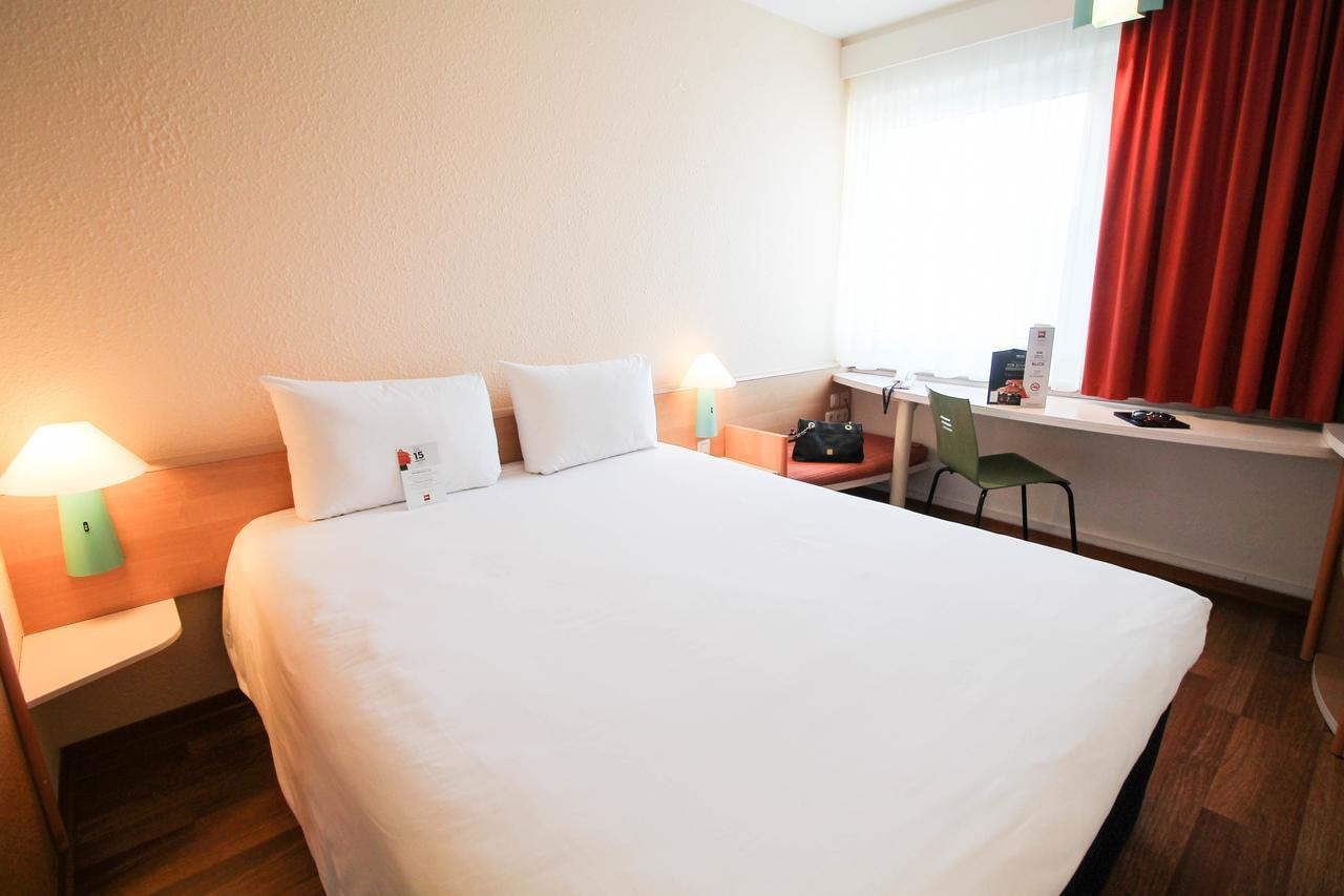 Ibis Hauptbahnhof 2*